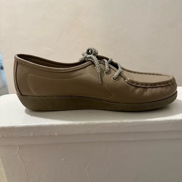 Halloween Old Lady shoes - Picture 3 of 3